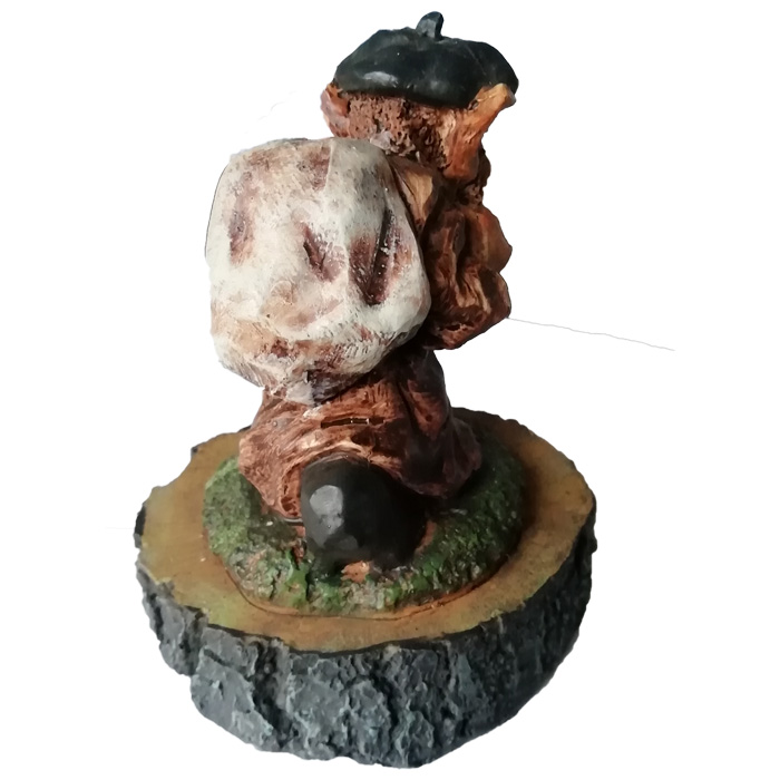 imagen figura personaje mitología asturiana Home del saco